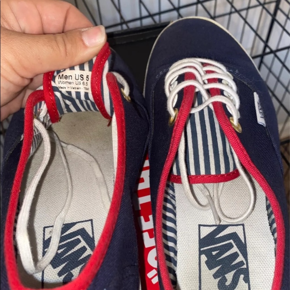 Vans authentic lo pro yacht